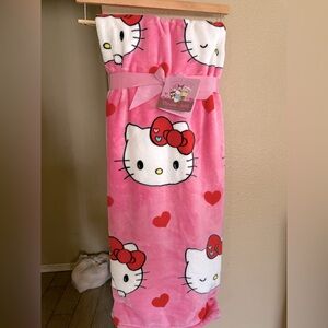 So Cute Hello Kitty Blanket. Nwt